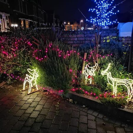 Vale House Bed & Breakfast Southport Bagian luar foto