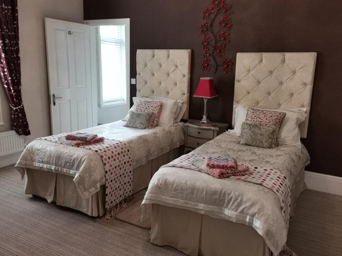 Vale House Bed & Breakfast Southport Bagian luar foto