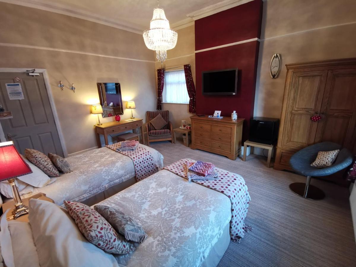 Vale House Bed & Breakfast Southport Bagian luar foto