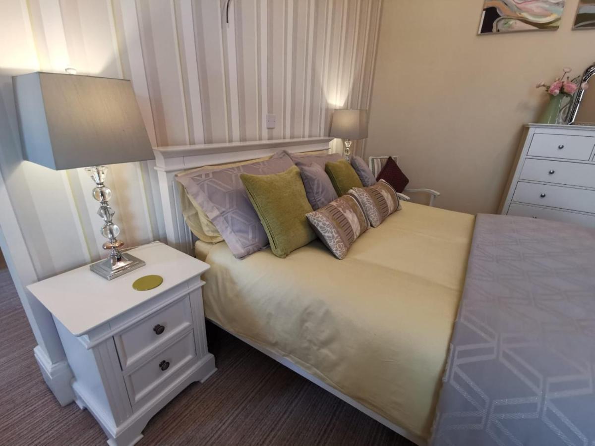 Vale House Bed & Breakfast Southport Bagian luar foto